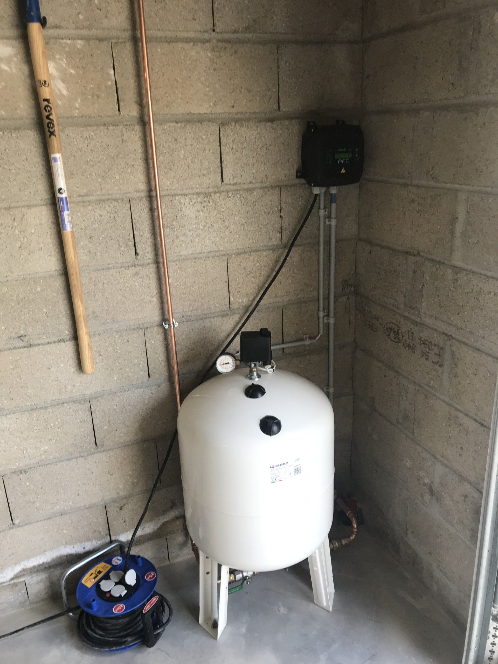 Surpresseur et pompe de puit