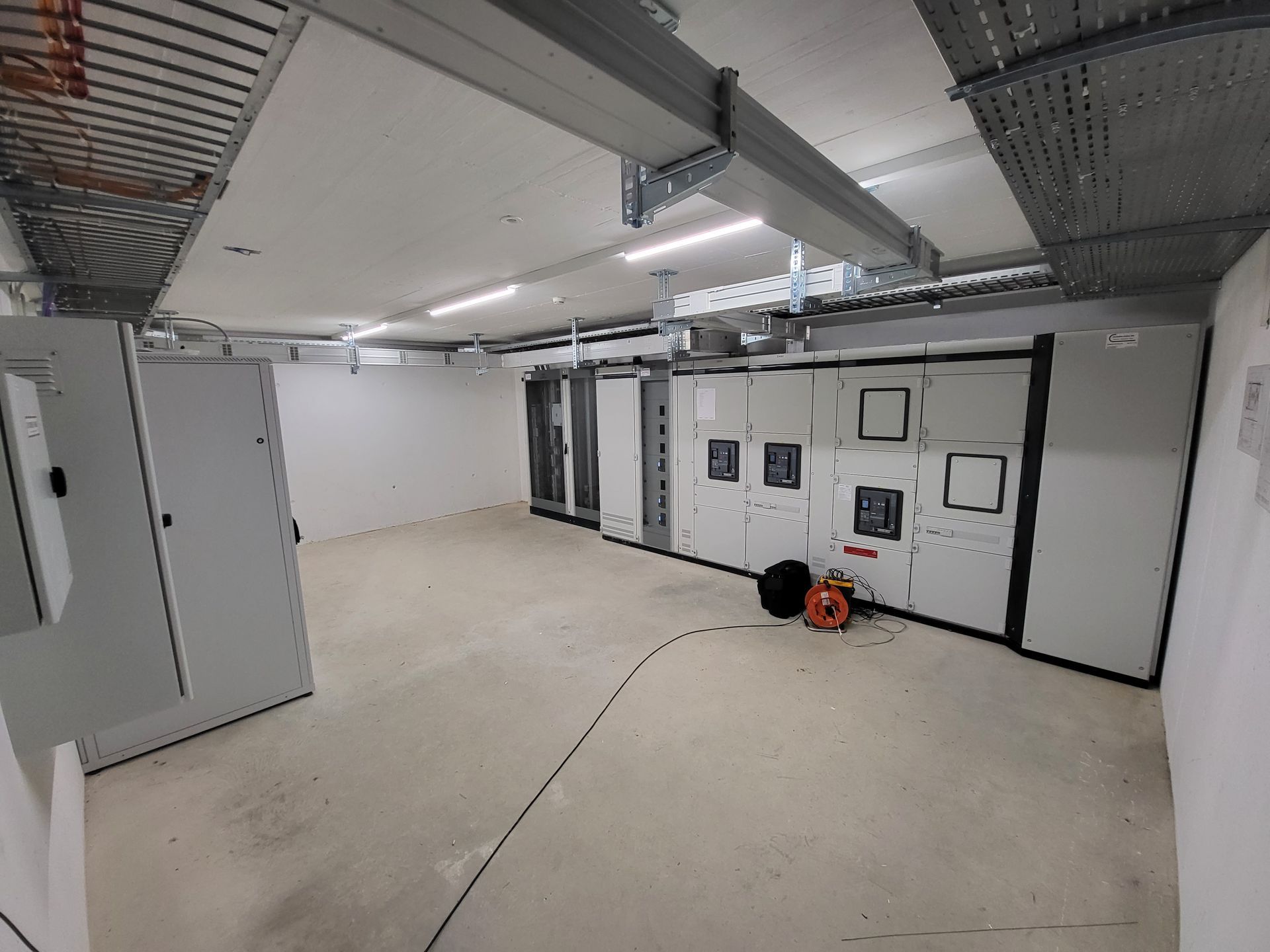 salle de maintenance électrique