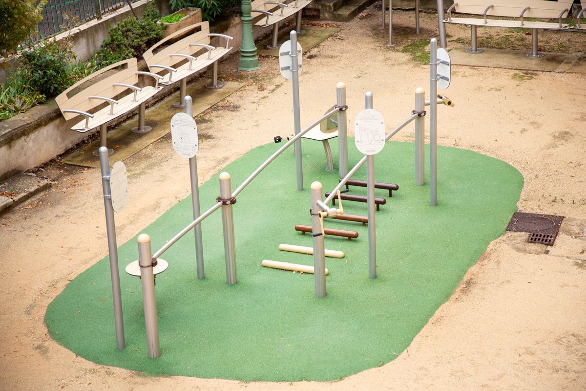 parc extérieur d'exercices pour mobilité