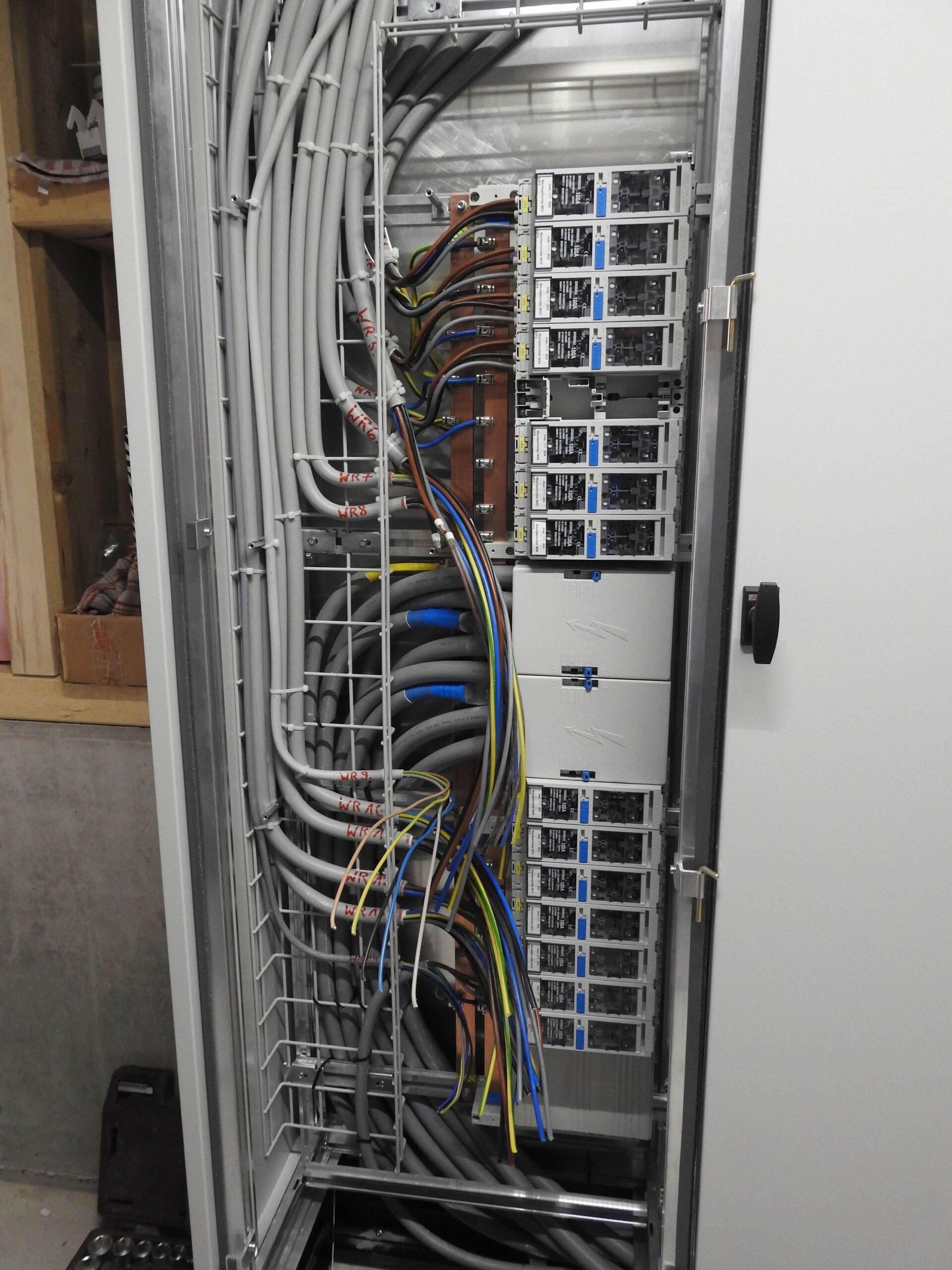 Sicherungsfeld Wechselrichter