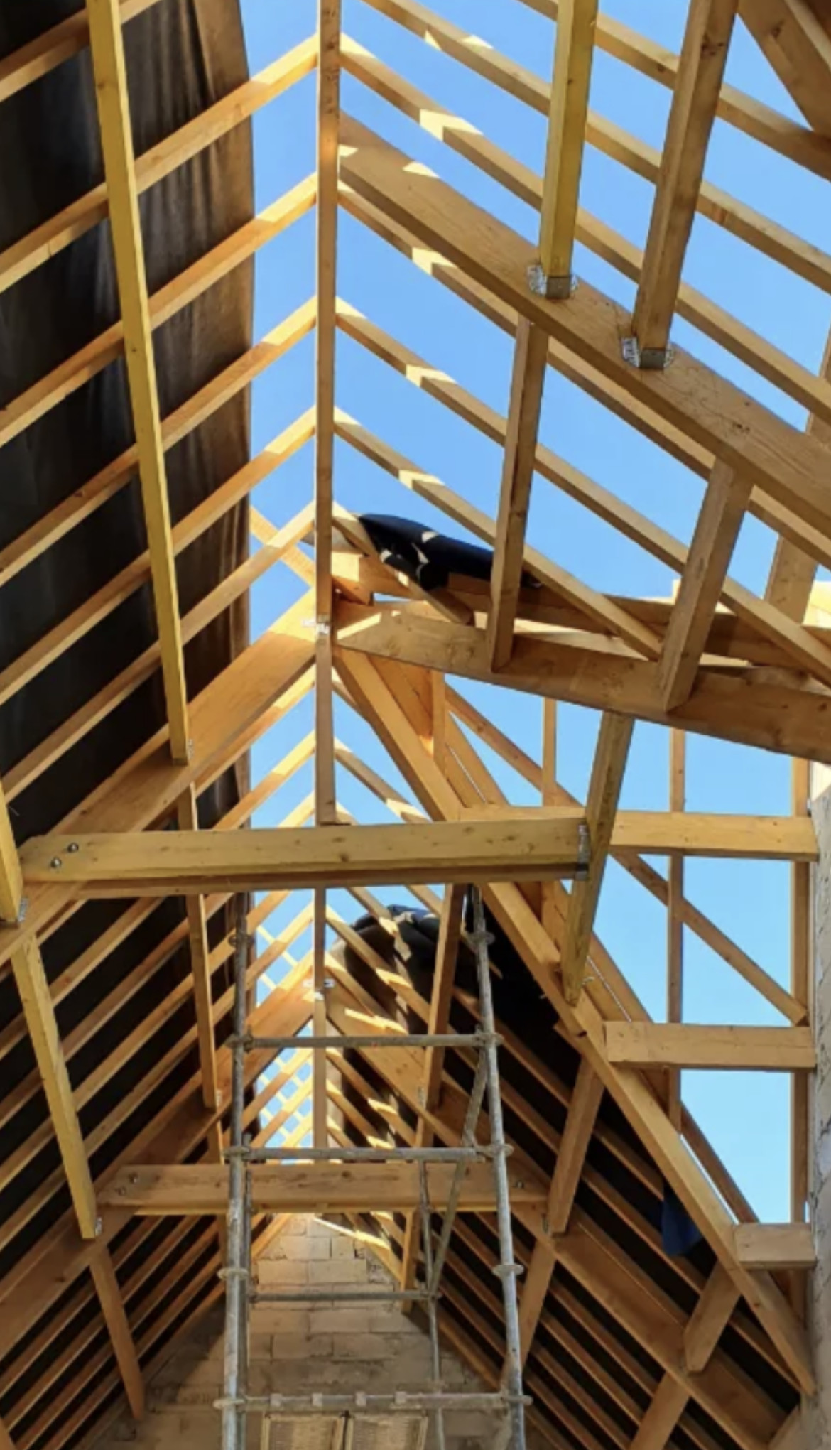 Charpente mixte traditionnelle et industrielle