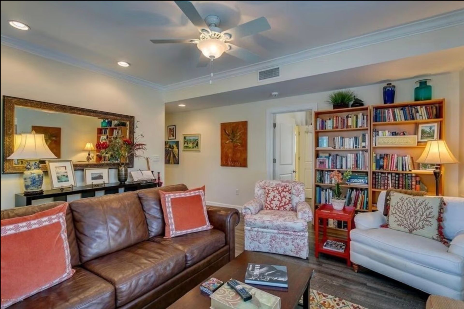 Lower Suite: Living Room