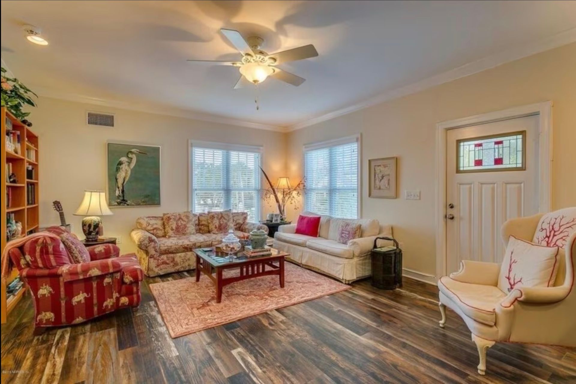 Upper Suite: Living Room