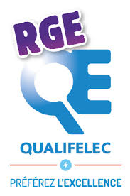 Logo de Qualifelec, comportant le texte « RGE », « QUALIFELEC » et « PRÉFÉREZ L'EXCELLENCE » en bleu et violet sur fond blanc.