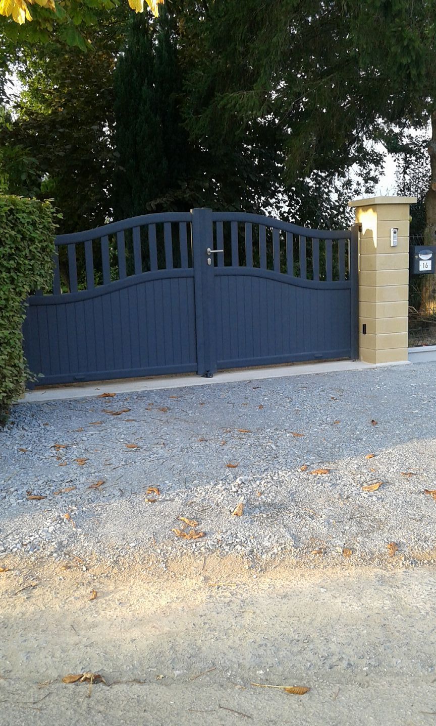 Vers la page Menuiserie.