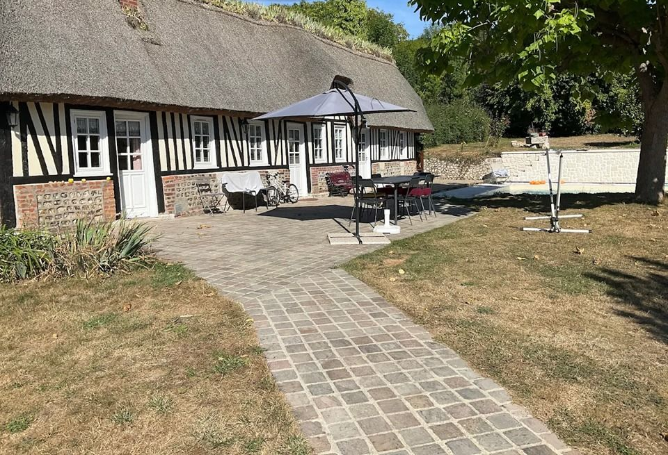 Vers la page Maçonnerie.