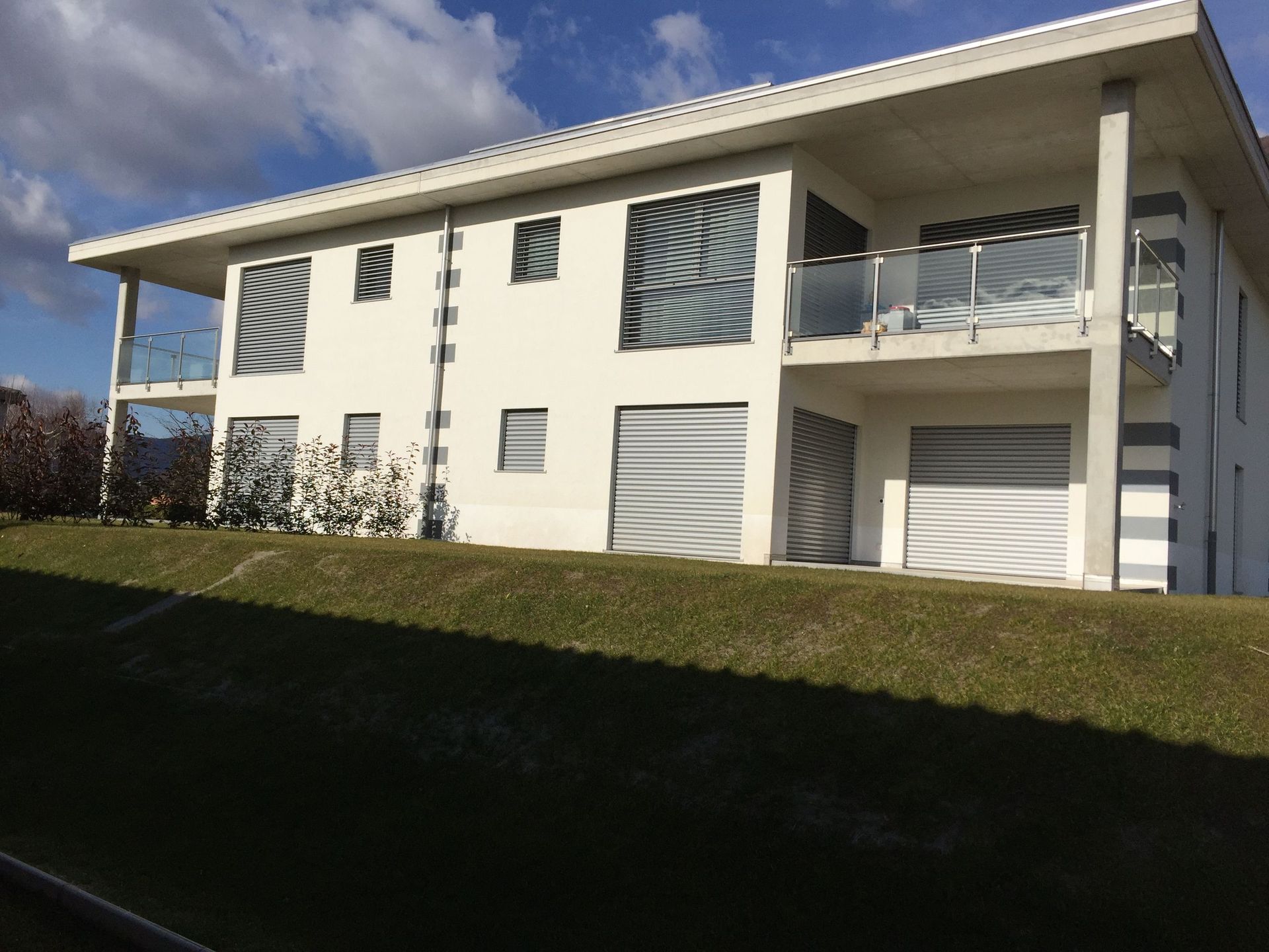 Metalcostruzioni Bernasconi - Edificio bianco