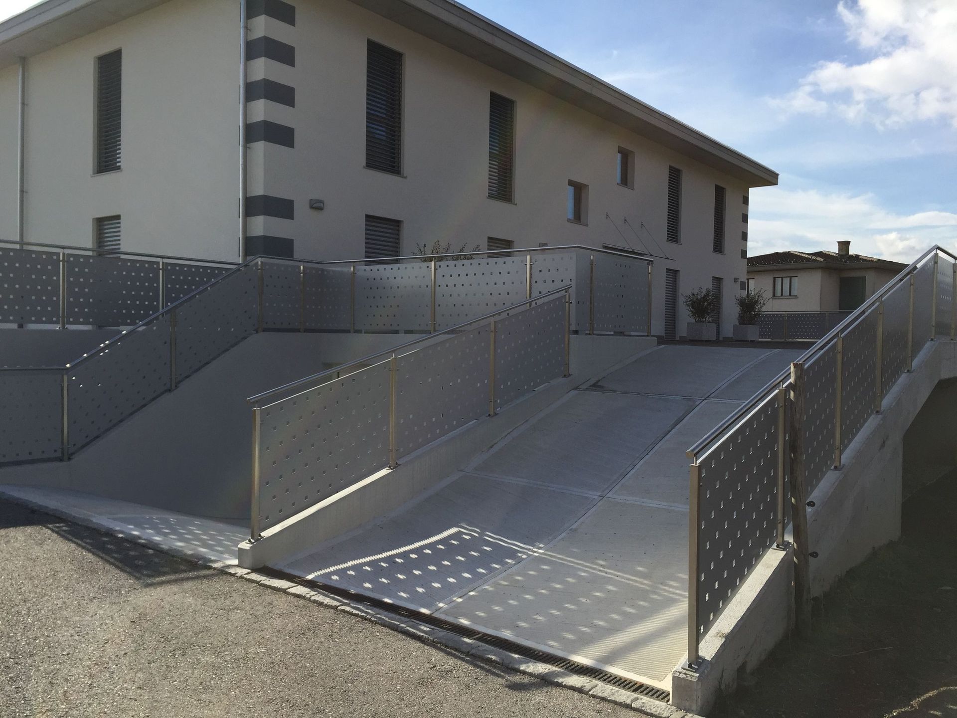 Metalcostruzioni Bernasconi - Scivolo auto