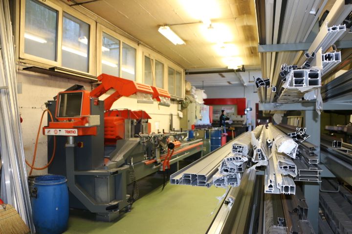 Metalcostruzioni Bernasconi - Lavorazione ferro e alluminio