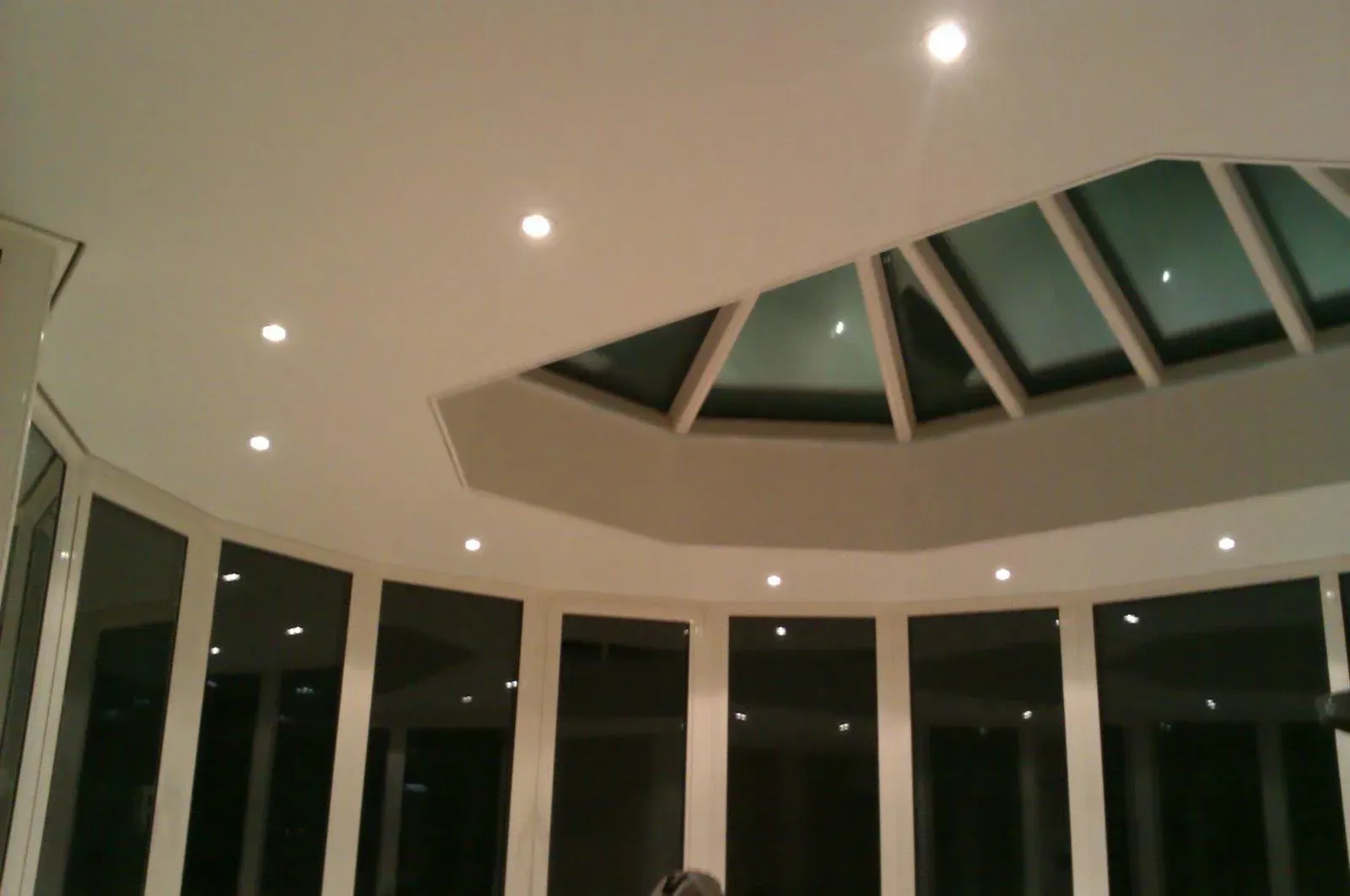 Photo d'un plafond en plâtre