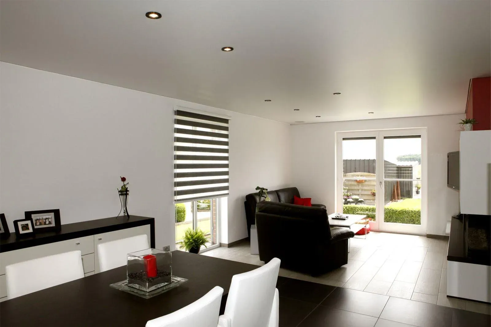 Photo d'une rénovation d'un salon