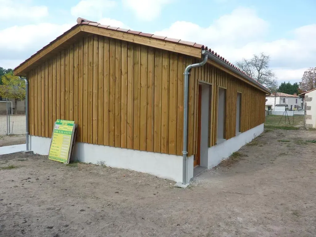 Salle de classe à Saint-Léger de Balson