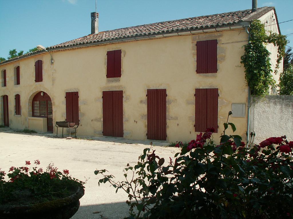 Rénovation de façade et menuiseries à Préchac