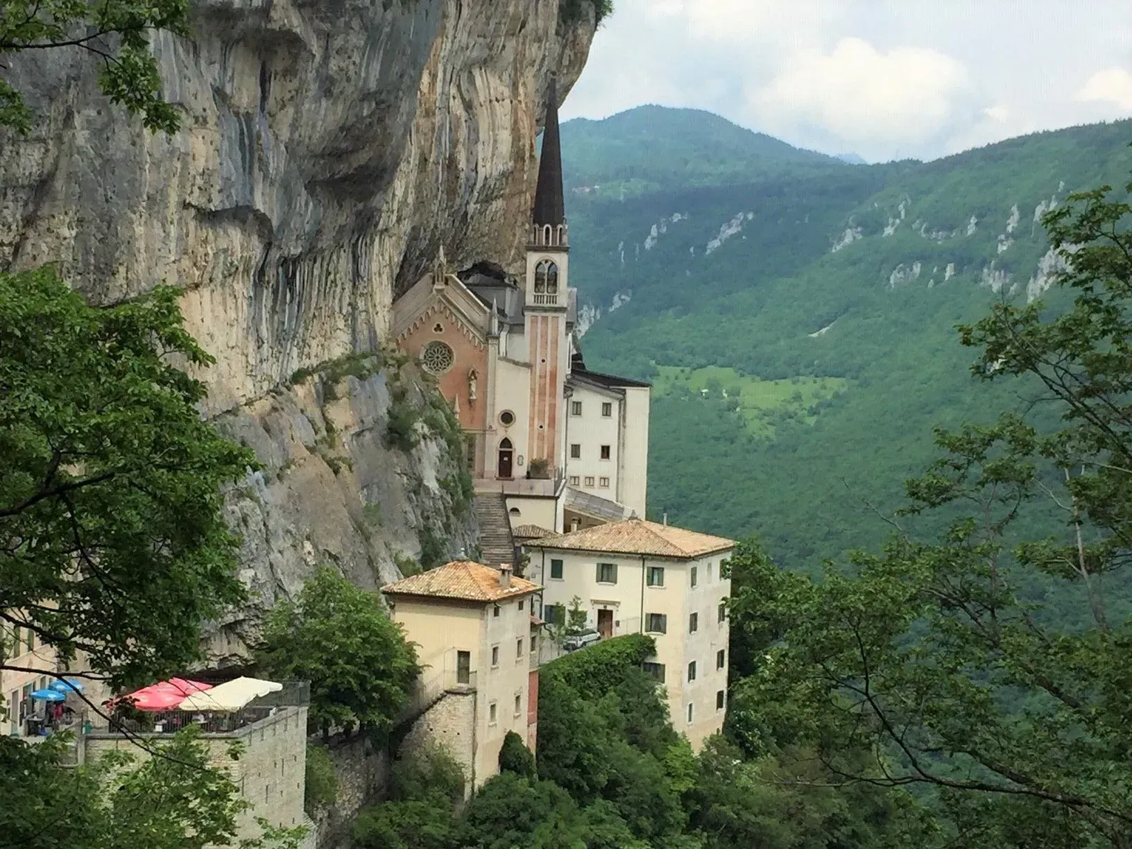 Käfer Carreisen GmbH