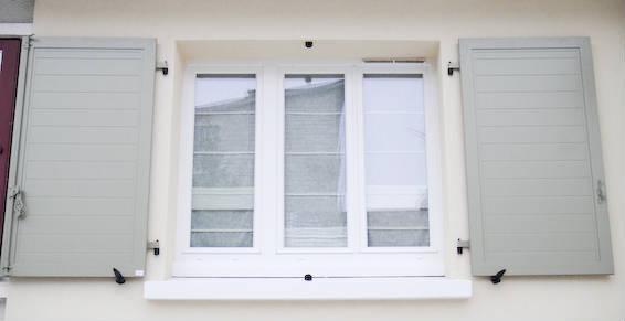 Fenêtres et volets en PVC, aluminium et bois