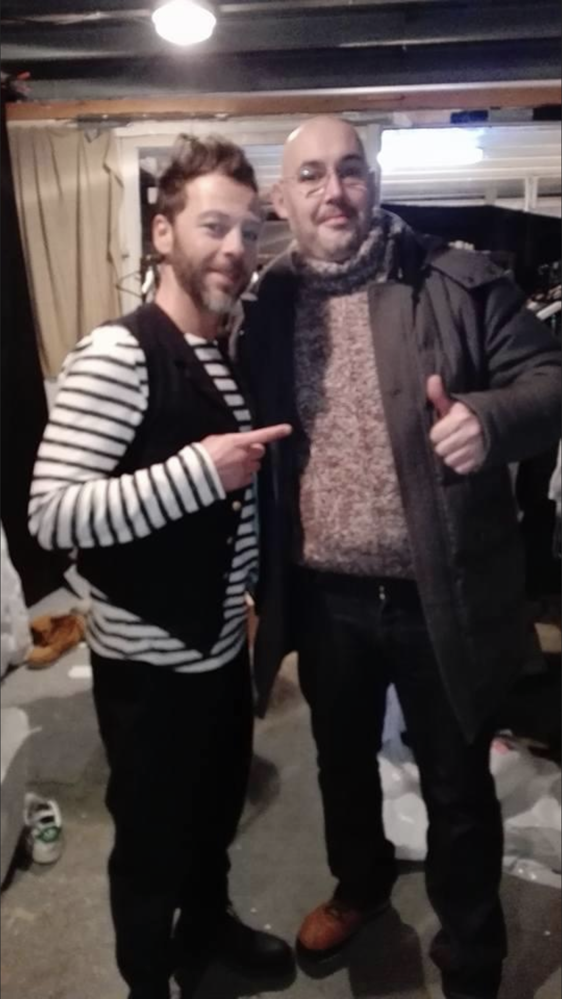 Selfie du chauffeur de taxi avec Christophe Maé.