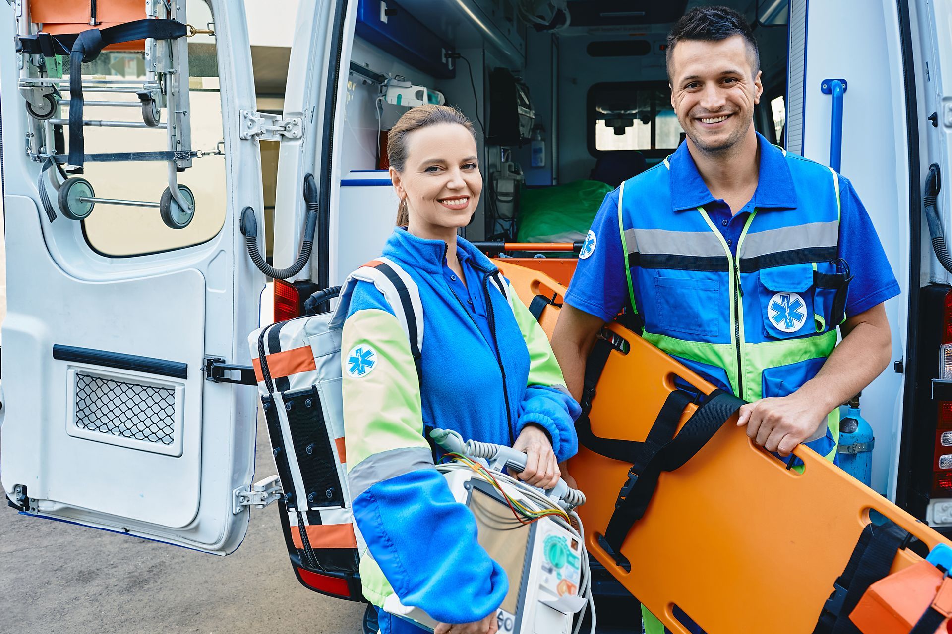 Deux ambulanciers