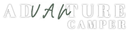 Das Wort „Adventure Camper“ steht in weißer Schrift auf weißem Hintergrund.