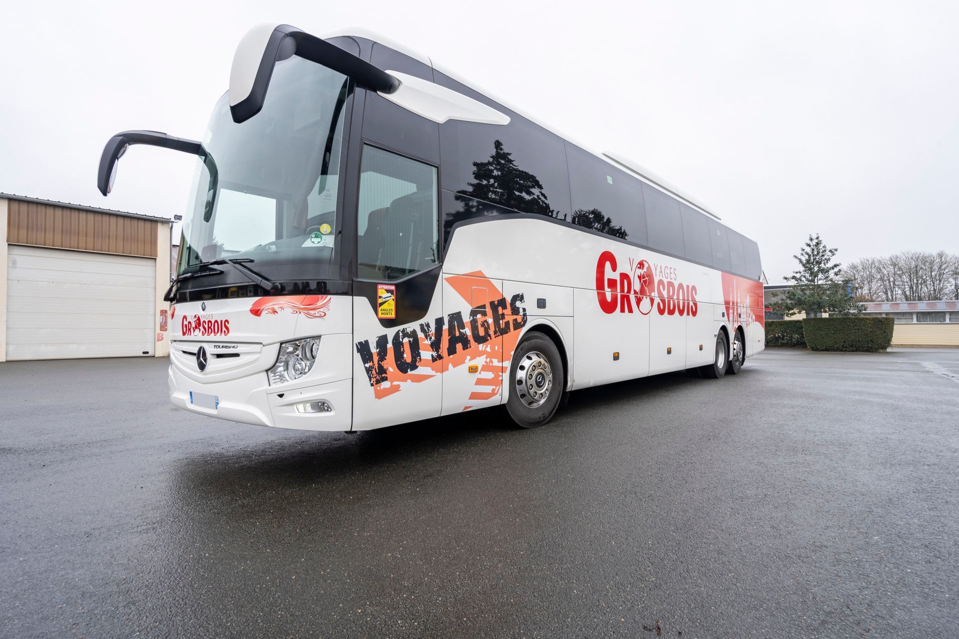 Autocar de l'entreprise Voyages Grosbois