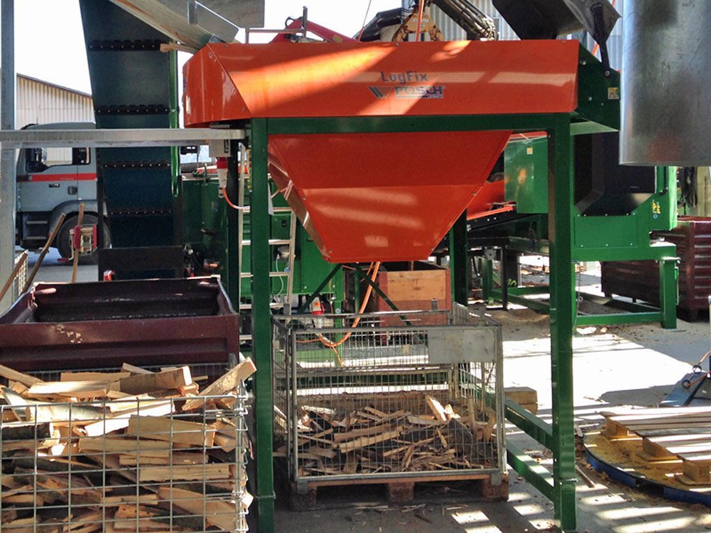 Spaltmaschine3 - Wenger Fritz Forstunternehmen