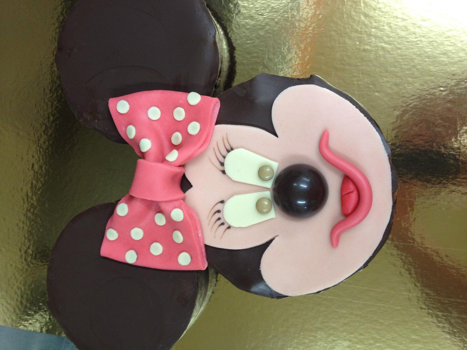 Minnie gâteau d'anniversaire - I & E Vrignaud - La Salvetat St Gilles