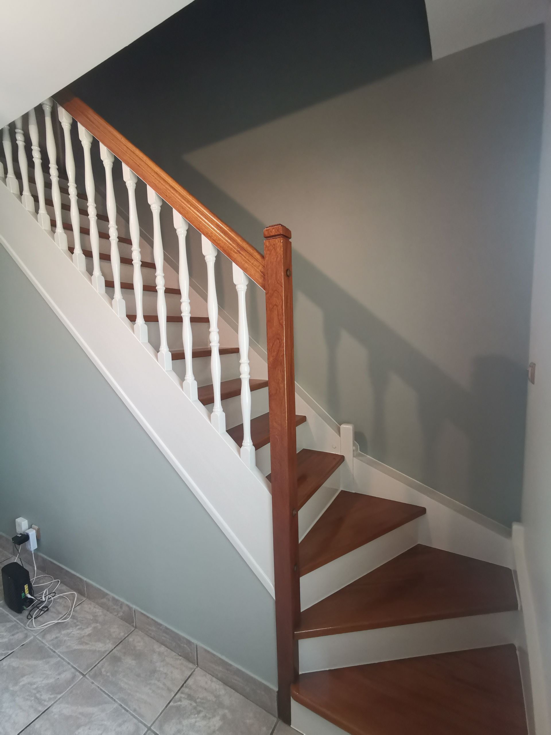 Peinture dans un escalier