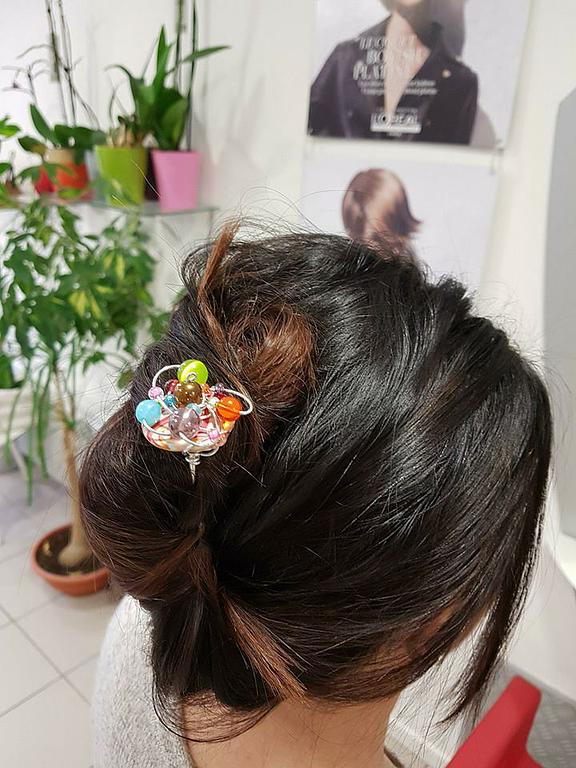 Chignon avec broche