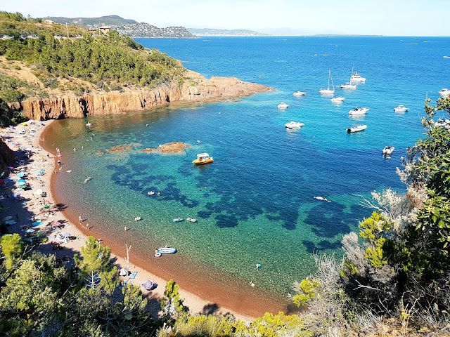 cap esterel location vacances sejour mer piscine