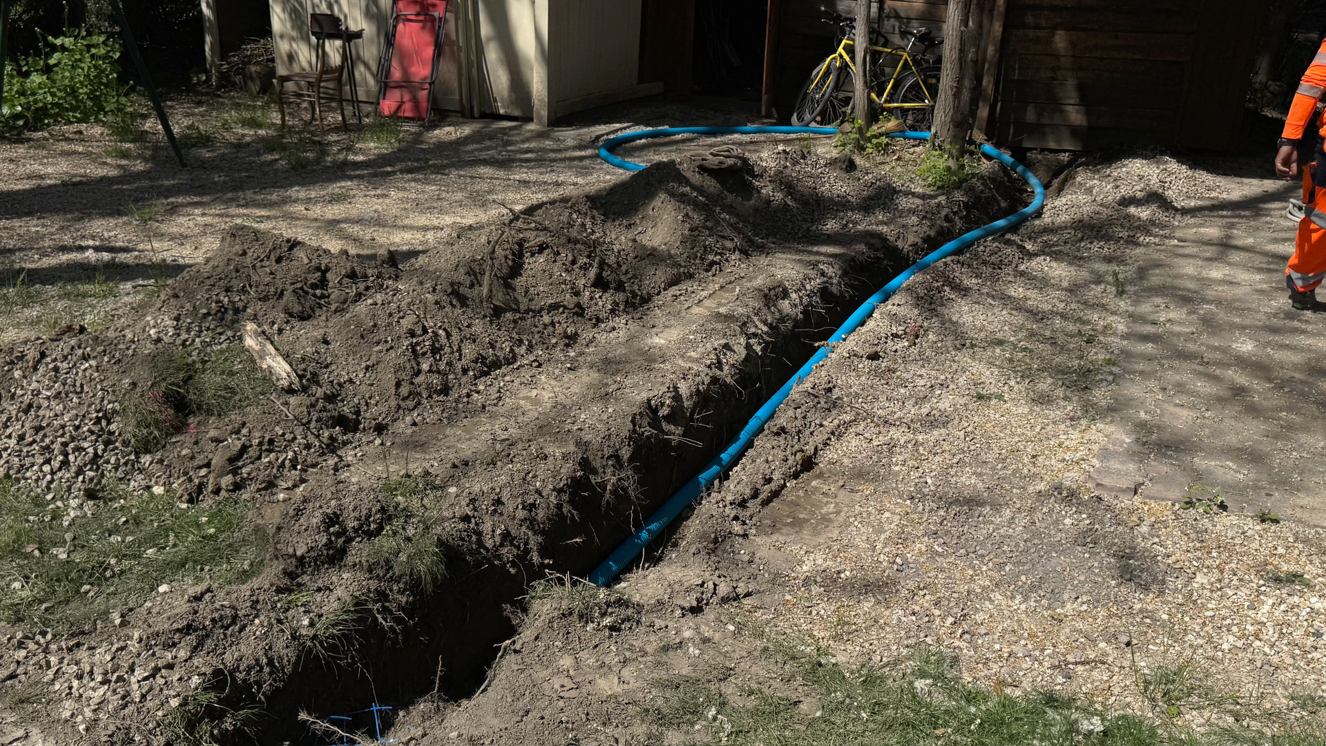 Mise en place de gaines pour réseau d’évacuation des eaux usées à la Barthelasse