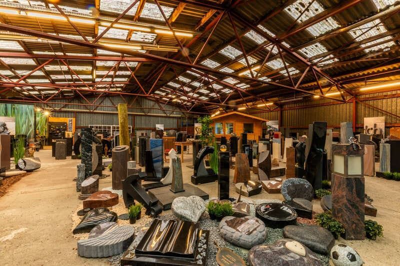  Galerie | ZIESCHE // GRABMALE