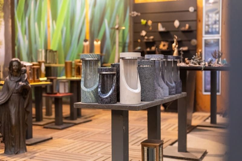  Galerie | ZIESCHE // GRABMALE