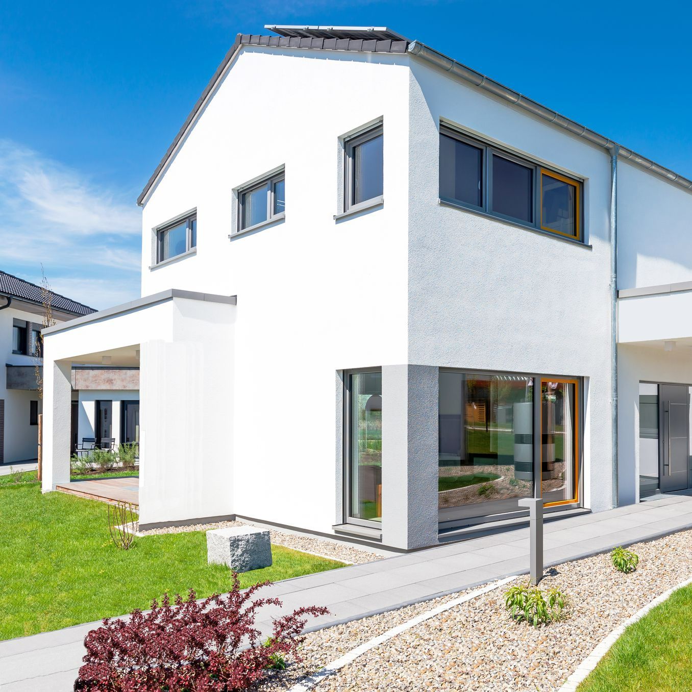 Villa moderne avec un étage