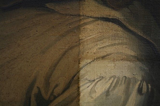 Tableau peint représentant des tissus froissés.