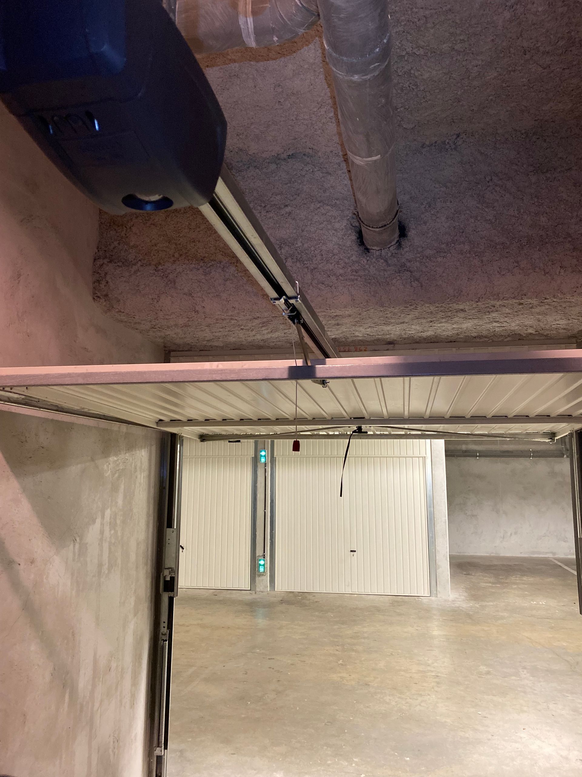 Porte de garage motorisée