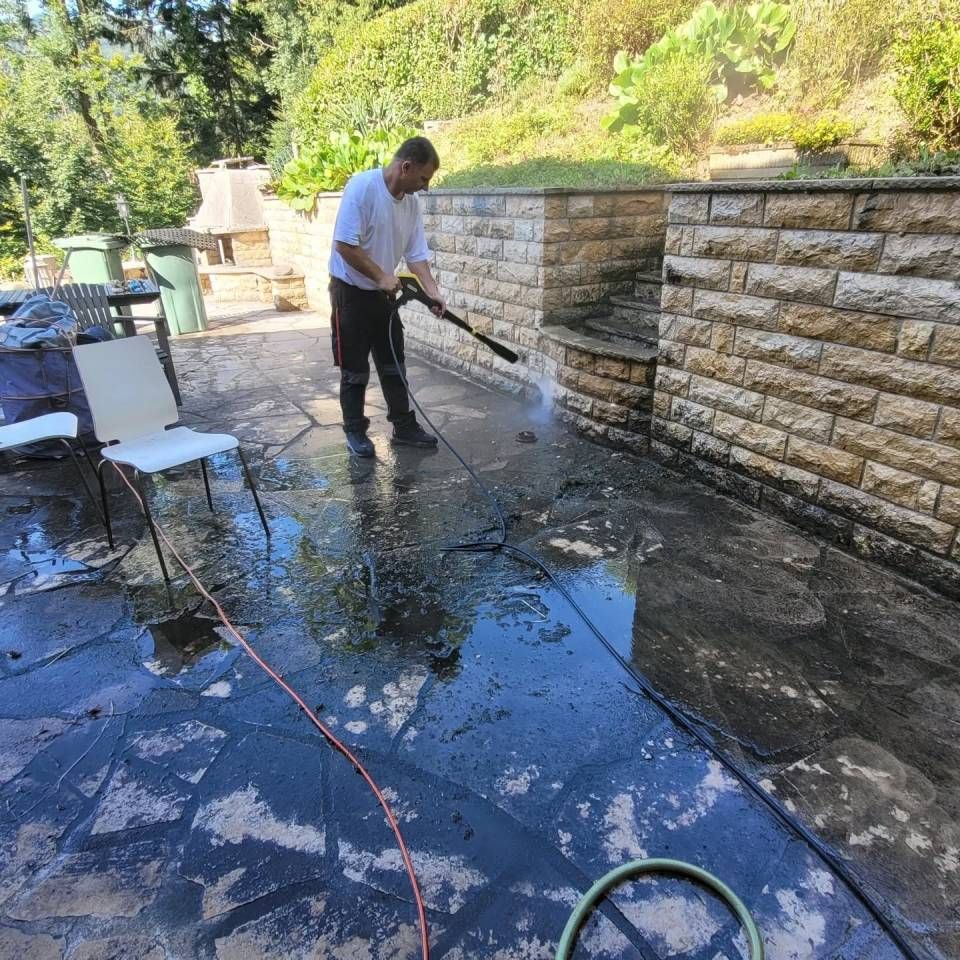 A & B Hauswartung GmbH