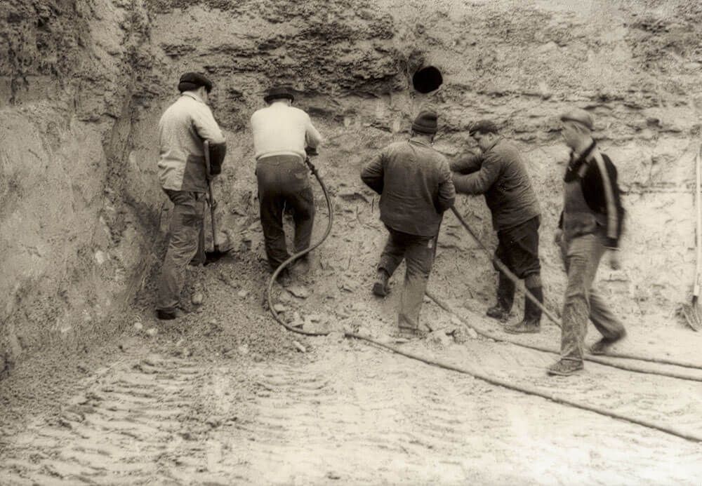 Dienstbier GmbH & Co. KG Geschichte