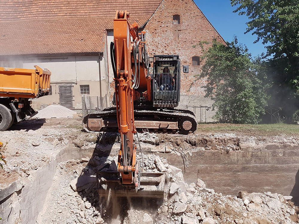 Dienstbier GmbH & Co. KG Abbruch