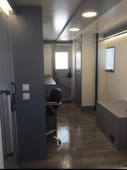 Simple loge comédien - 4