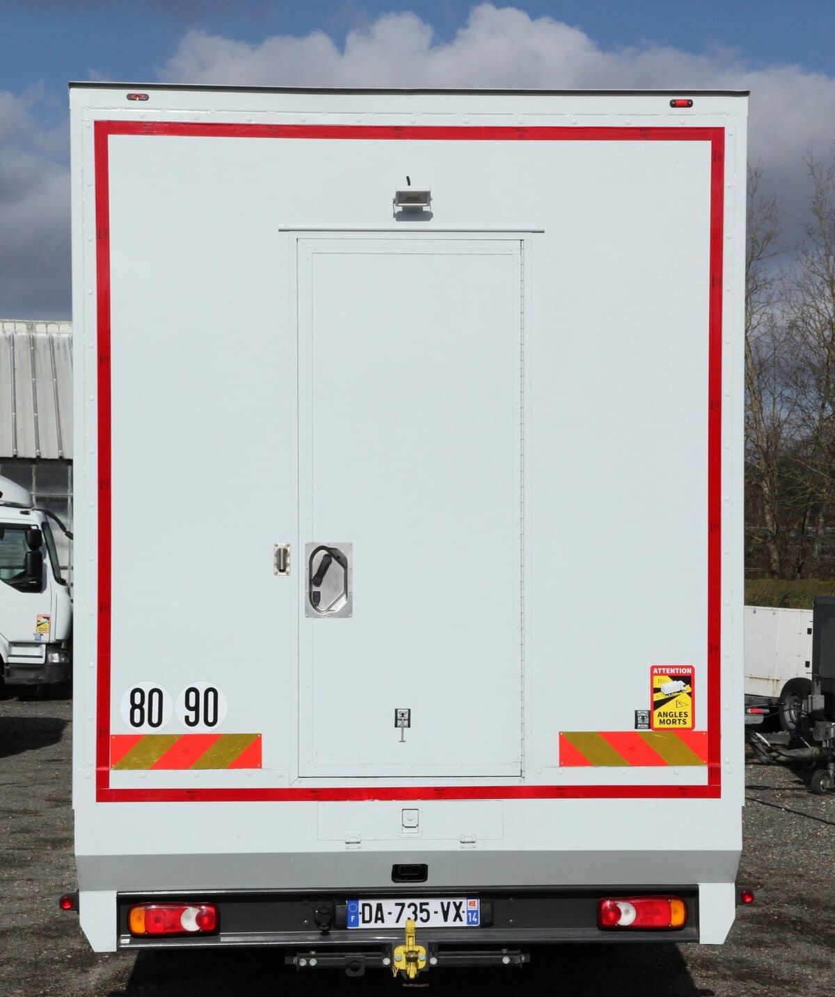 Loge Maquillage / Coiffure – 5 postes - 6