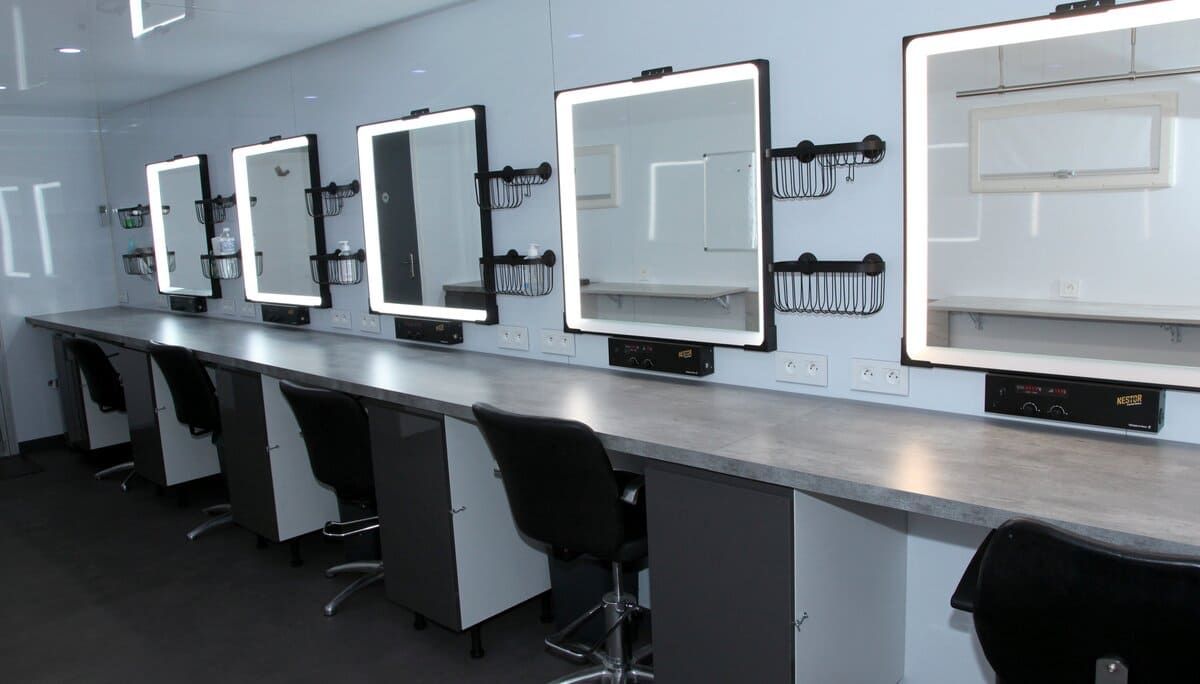 Loge Maquillage / Coiffure – 5 postes - 3