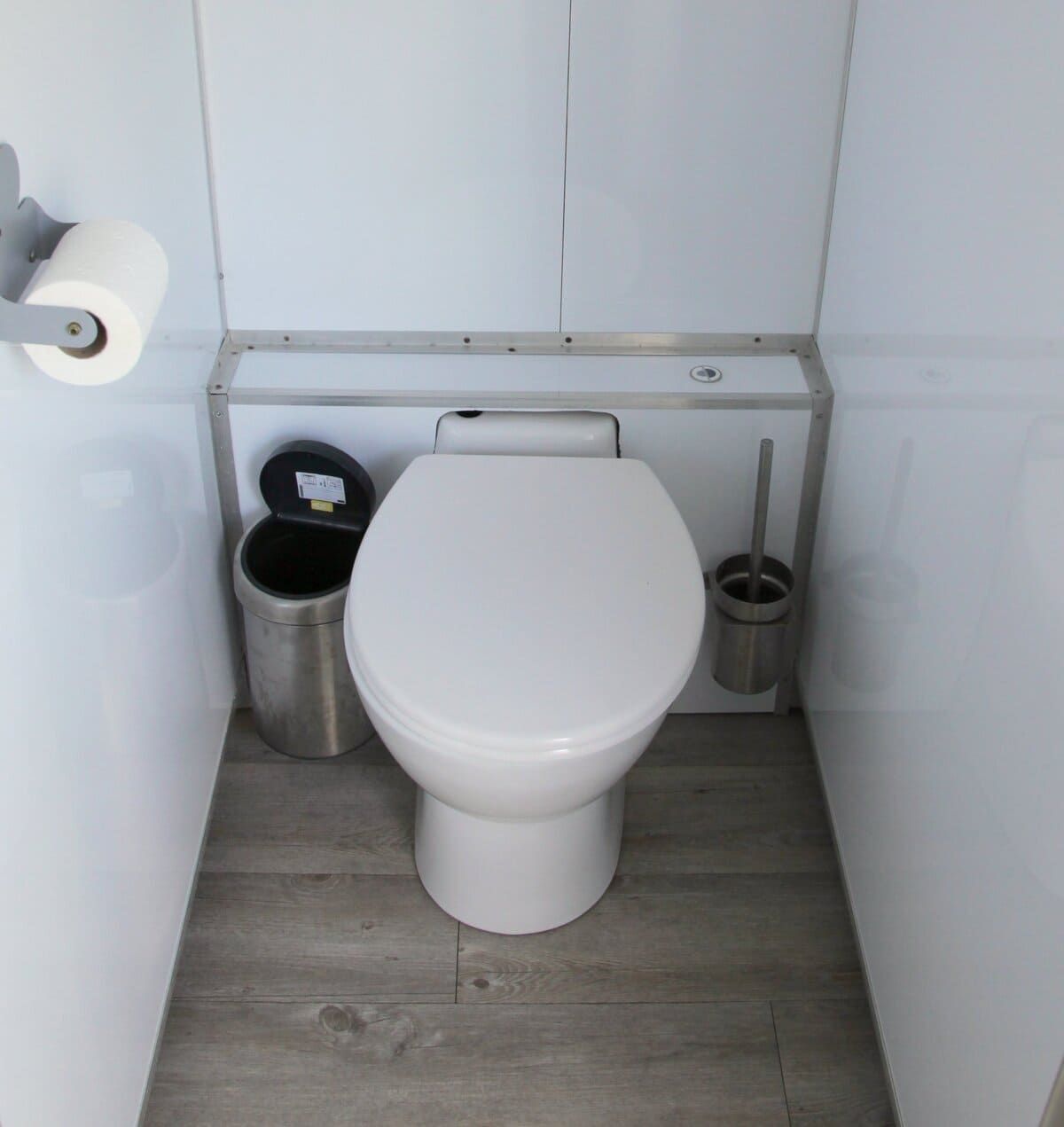 Véhicule toilette sanitaire n°1 - 5