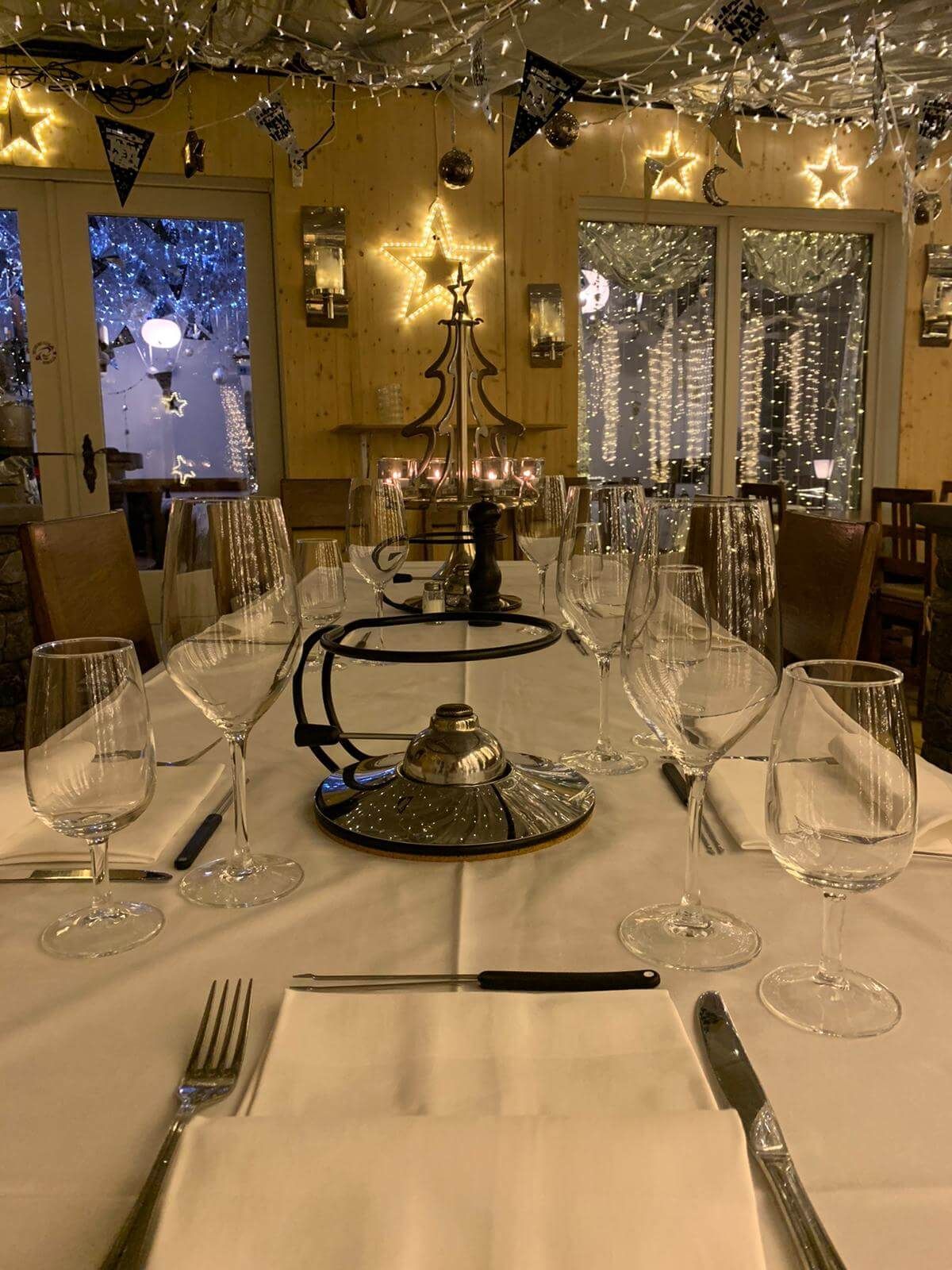 sala interna del ristorante sul lago - Ristorante Pinocchio da Sandra