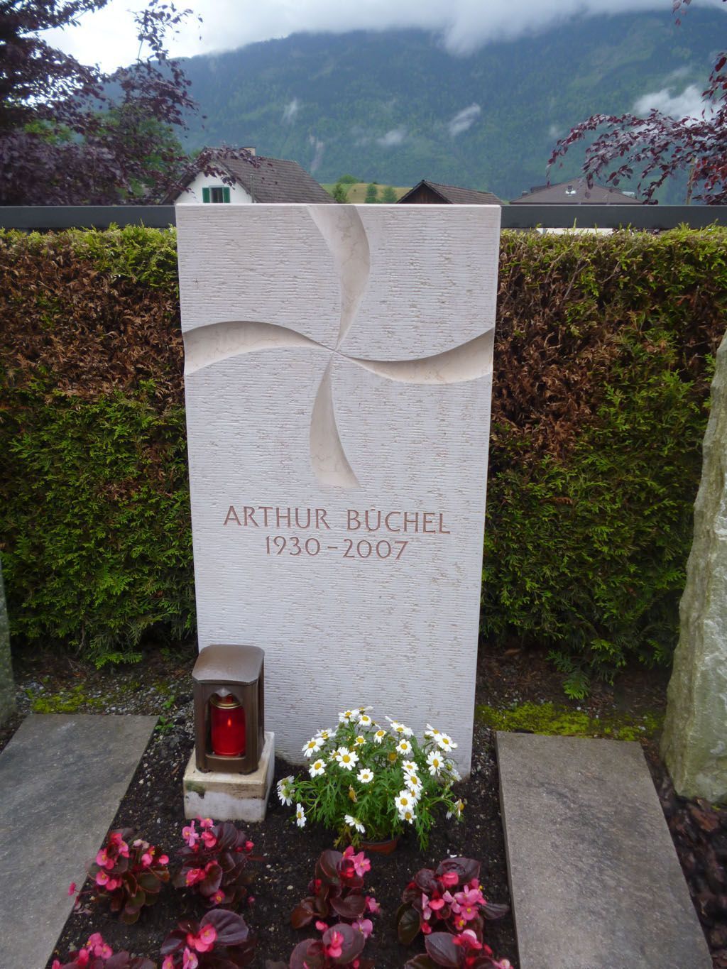 Grabstein8 - Mario Hilti AG