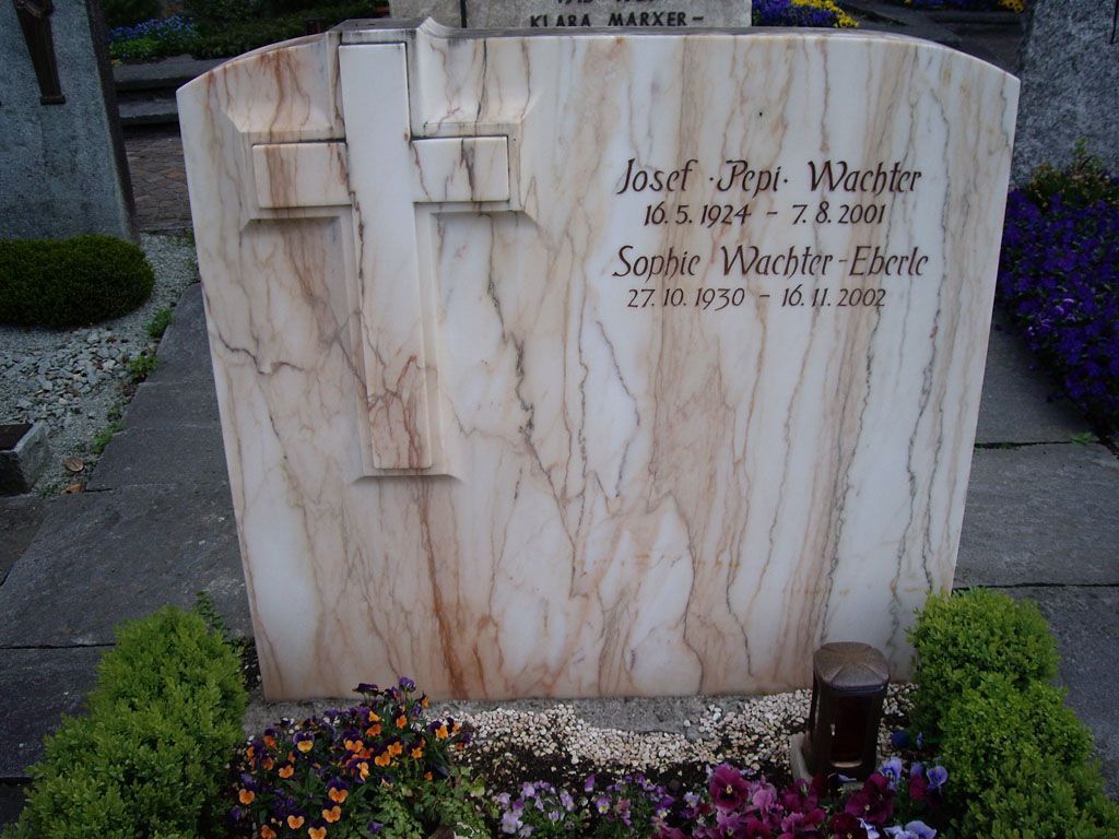 Grabstein10 - Mario Hilti AG