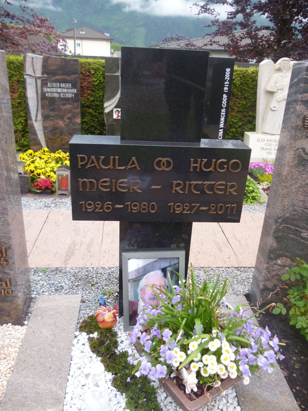 Grabstein11 - Mario Hilti AG