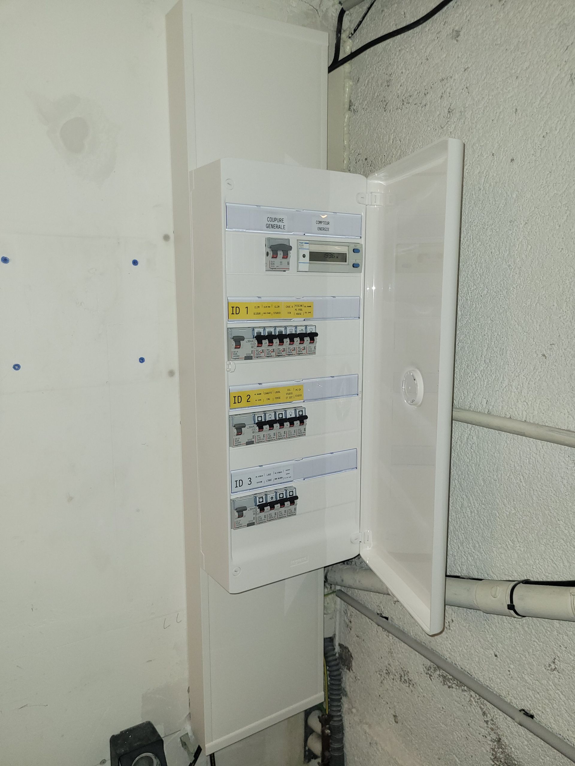 Tableau électrique rénové.
