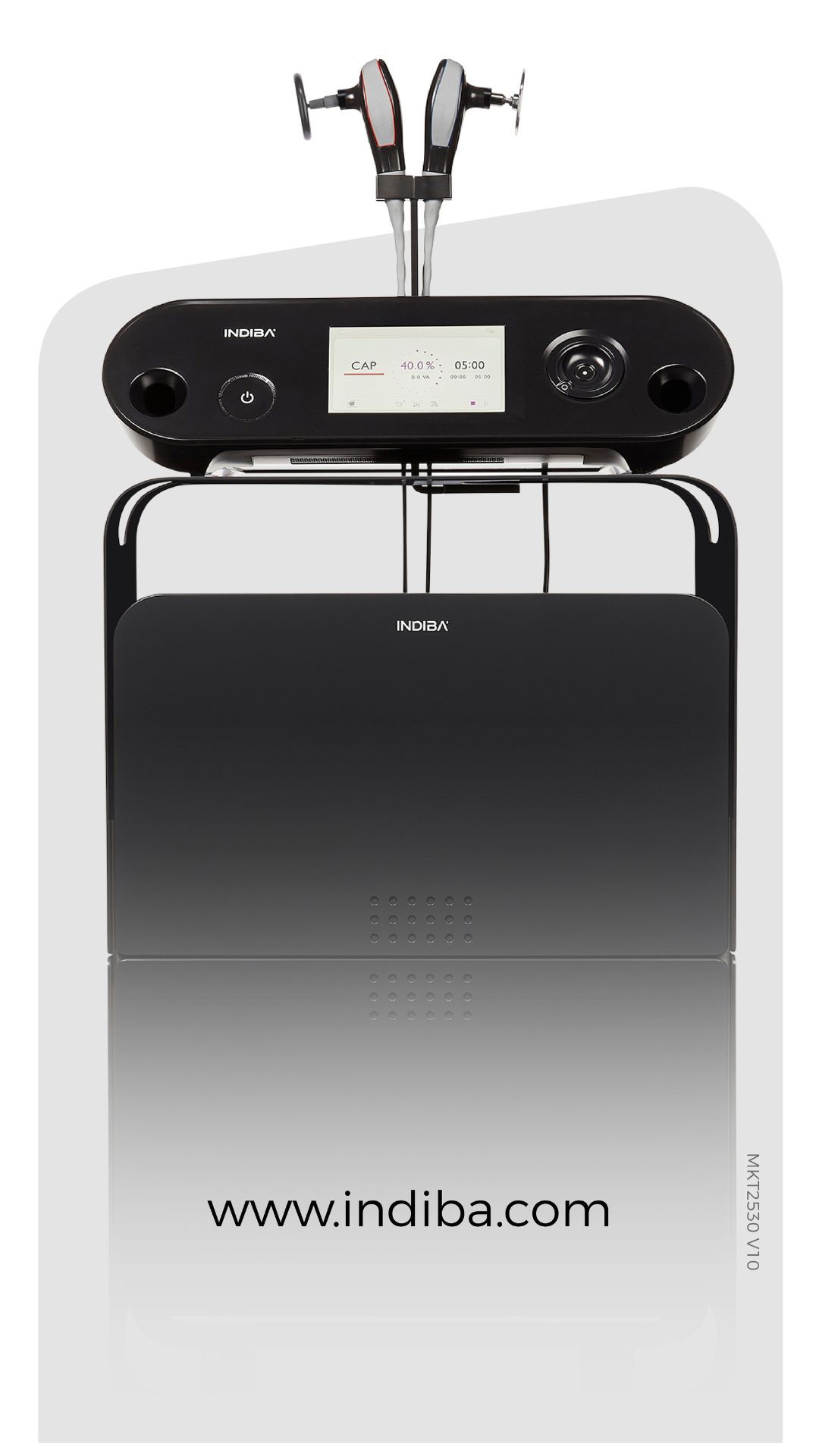 Una fotografía en blanco y negro de un dispositivo que parece un teléfono celular.