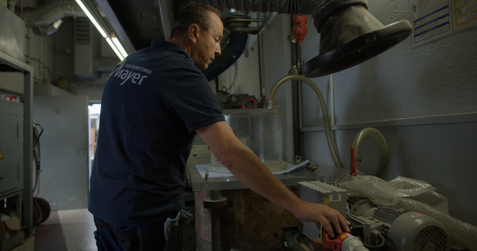 Mitarbeiter in der Werkstatt
