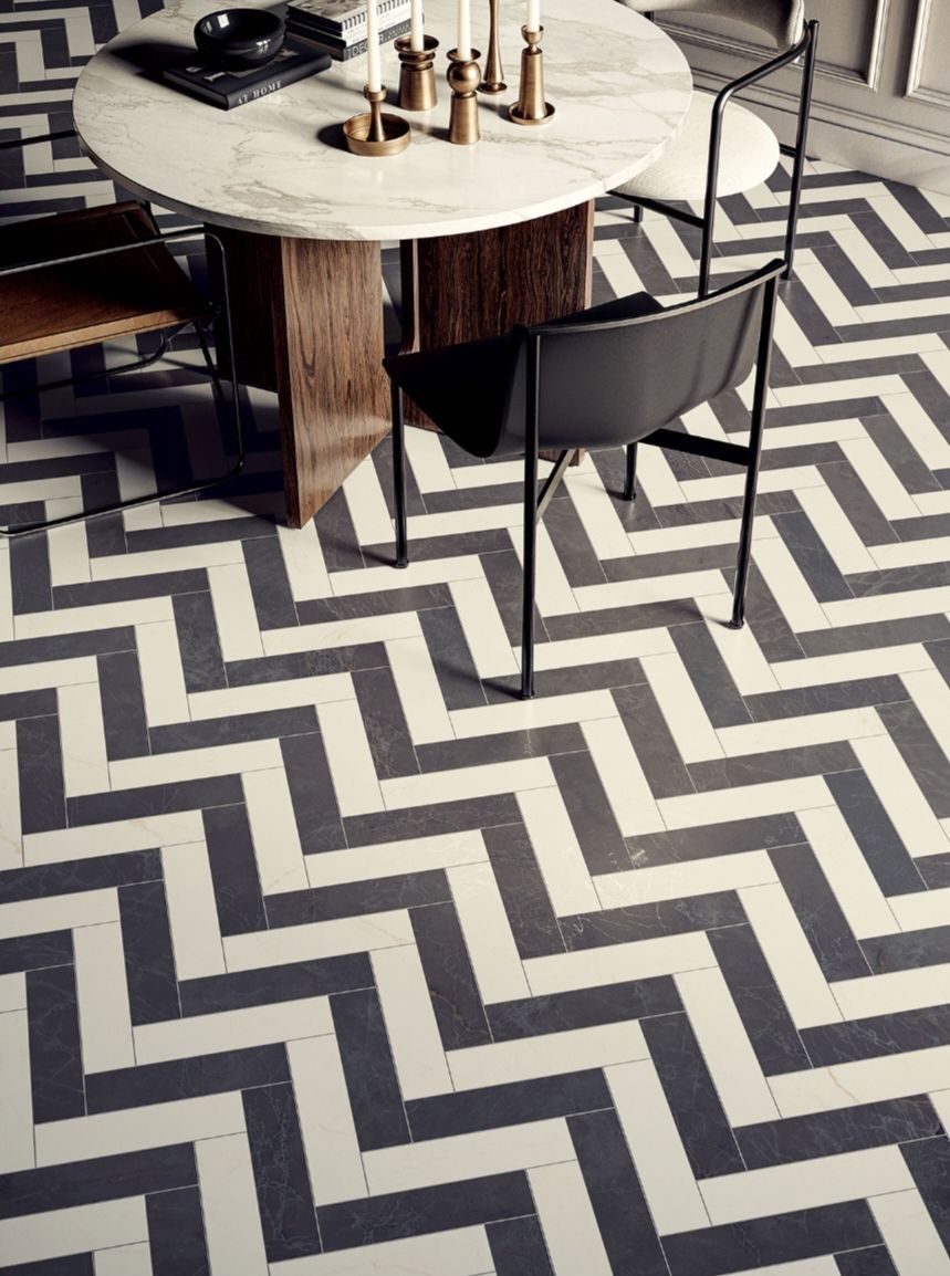 Carreaux de ciment chevrons noir et blanc 