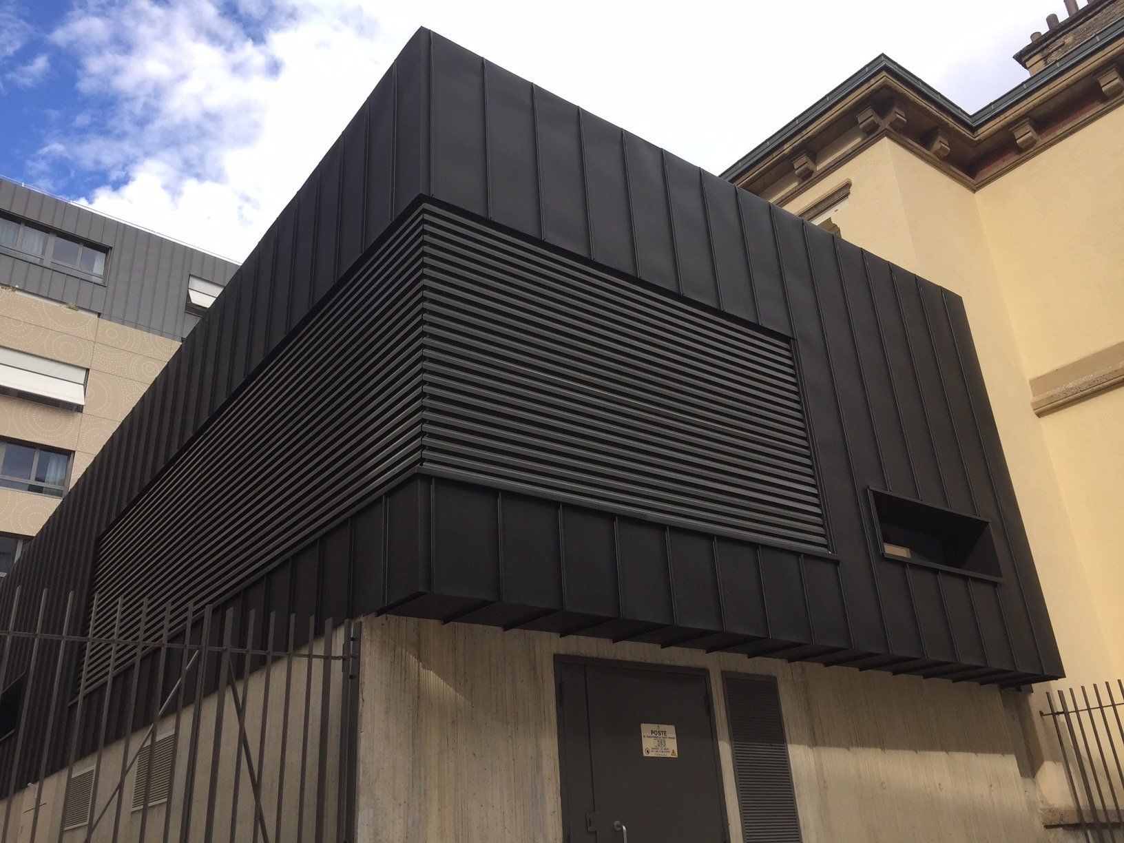 Isolation extérieure et bardage joint debout